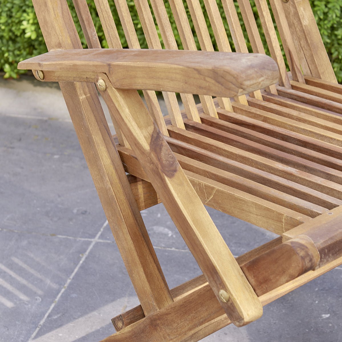 Lot de 2 fauteuils de jardin en teck massif pliants BALI marron, BERAH GETAH
