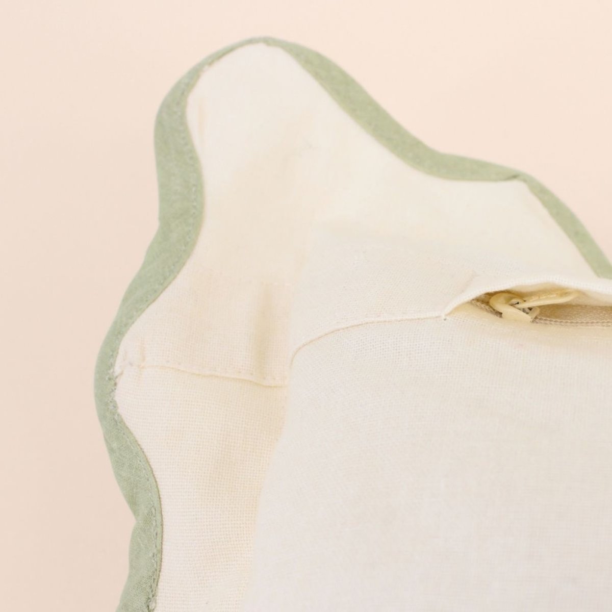 Coussin contour vagues 40x40cm beige, ORNAMI