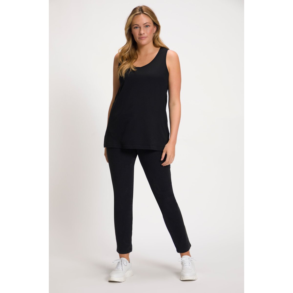 Top V, coupe ajustée, fentes noir, ULLA POPKEN