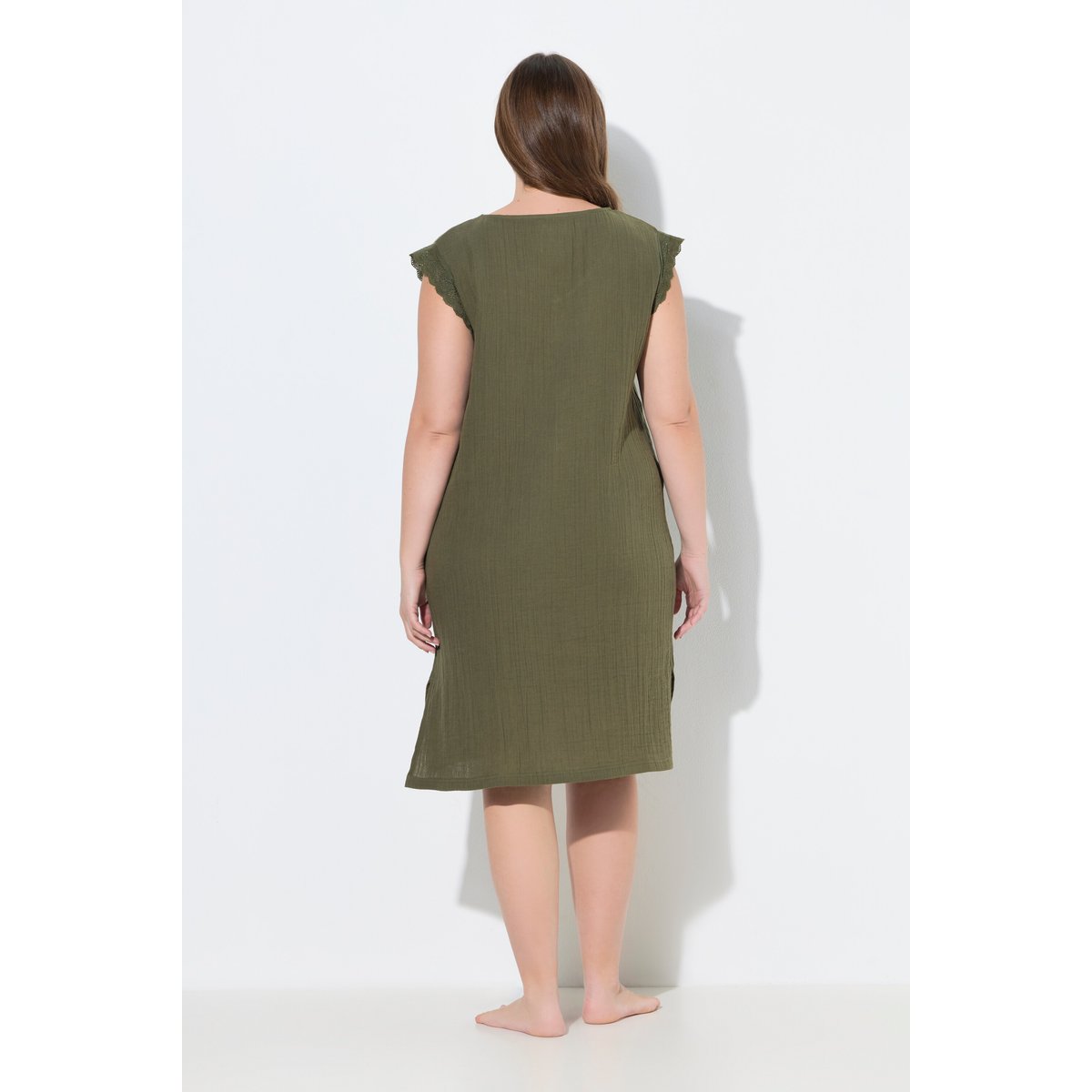 Chemise de nuit en mousseline vert olive, ULLA POPKEN