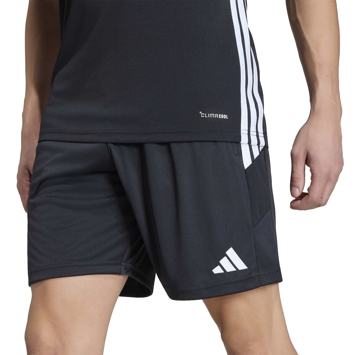 Short de football, TIRO 26 ESSENTIALS noir, adidas Performance