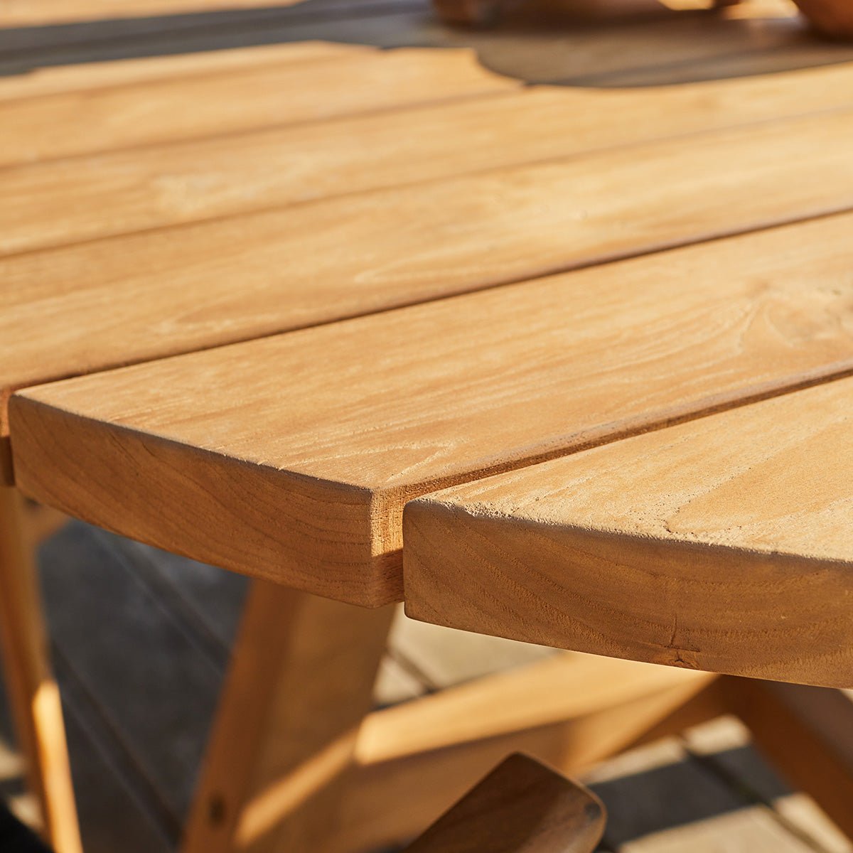 Table de jardin en teck recyclé massif 6 places GABRIELLE naturel, BERAH GETAH