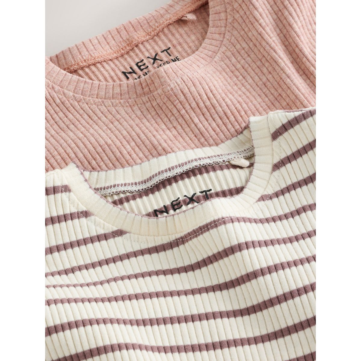 Robe côtelée à volants, lot de 2 rayures neutres/rose pâle, NEXT