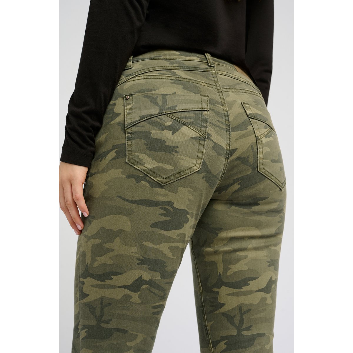 Jeans vert sea green camouflage, CREAM