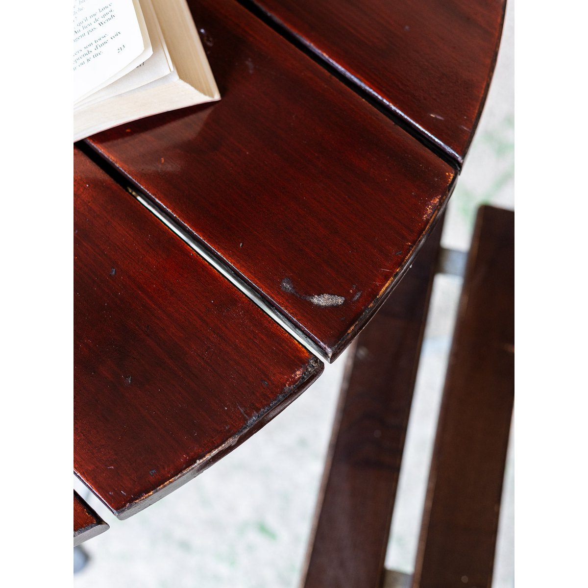 Table à manger pliable d'extérieur Romy N°1558 - Bon état bois foncé, DEBONGOUT