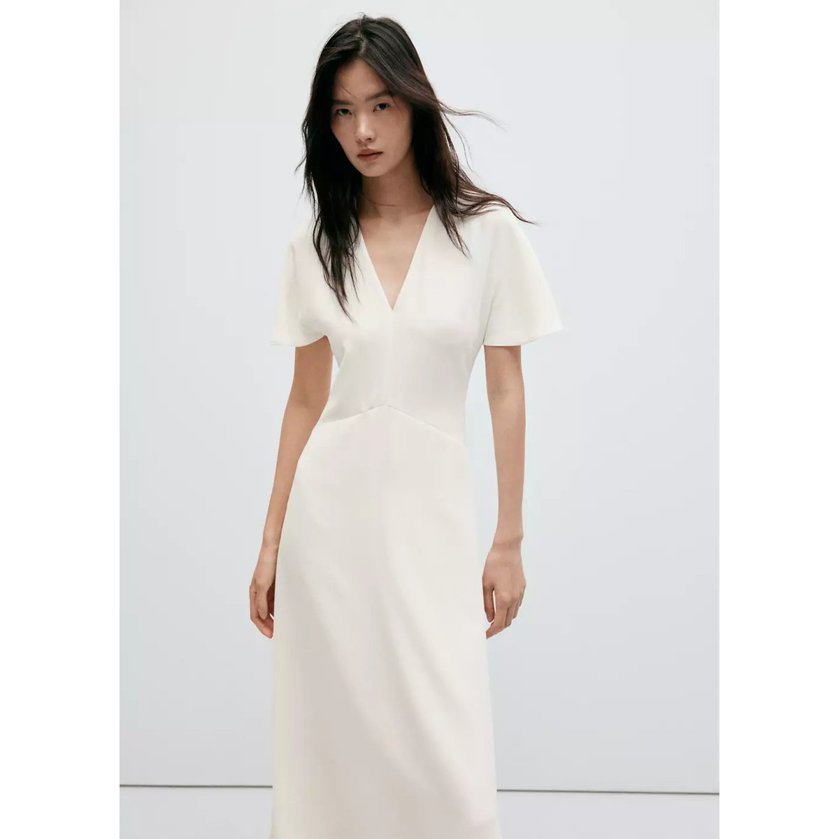 Robe col V à manches courtes blanc, MANGO