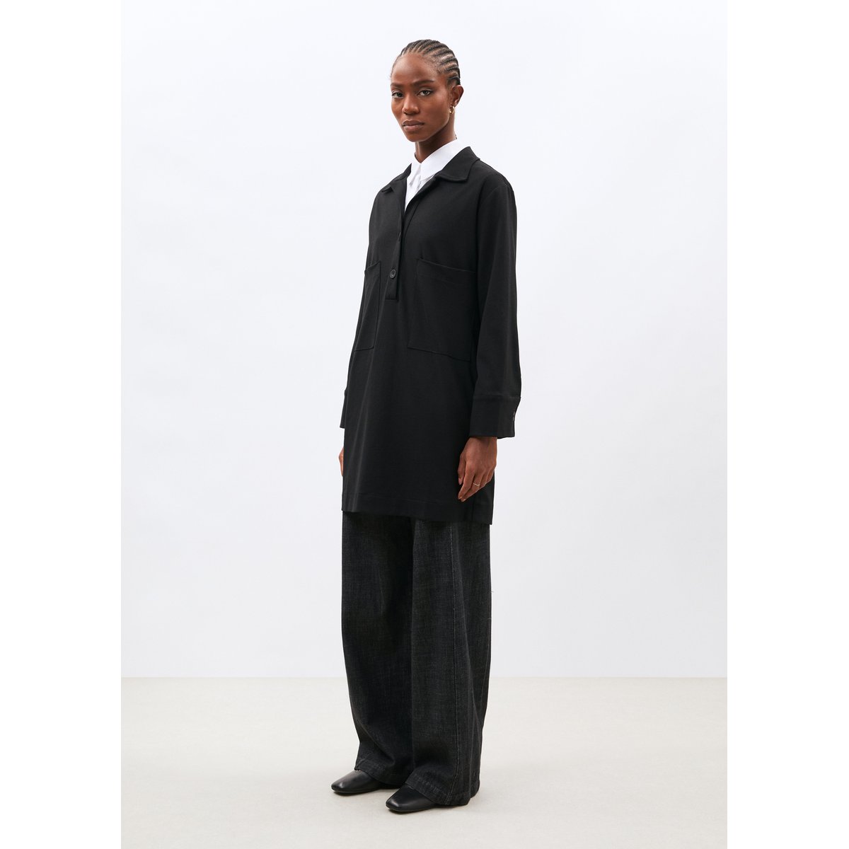 Robe courte manches longues en jersey milano noir, HUMILITY