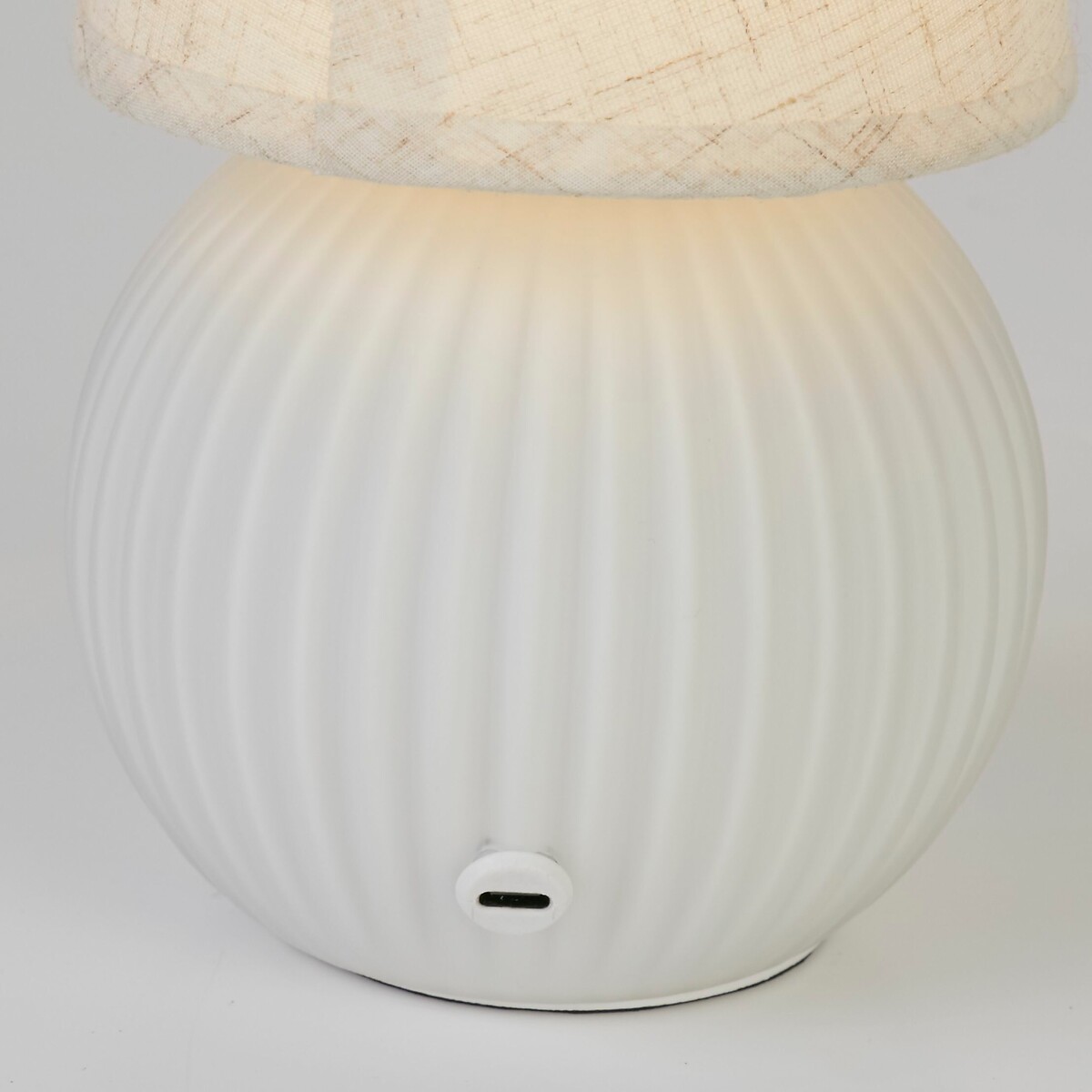 Aurora Rechargeable Ribbed Glass Table Lamp white, SO'HOME