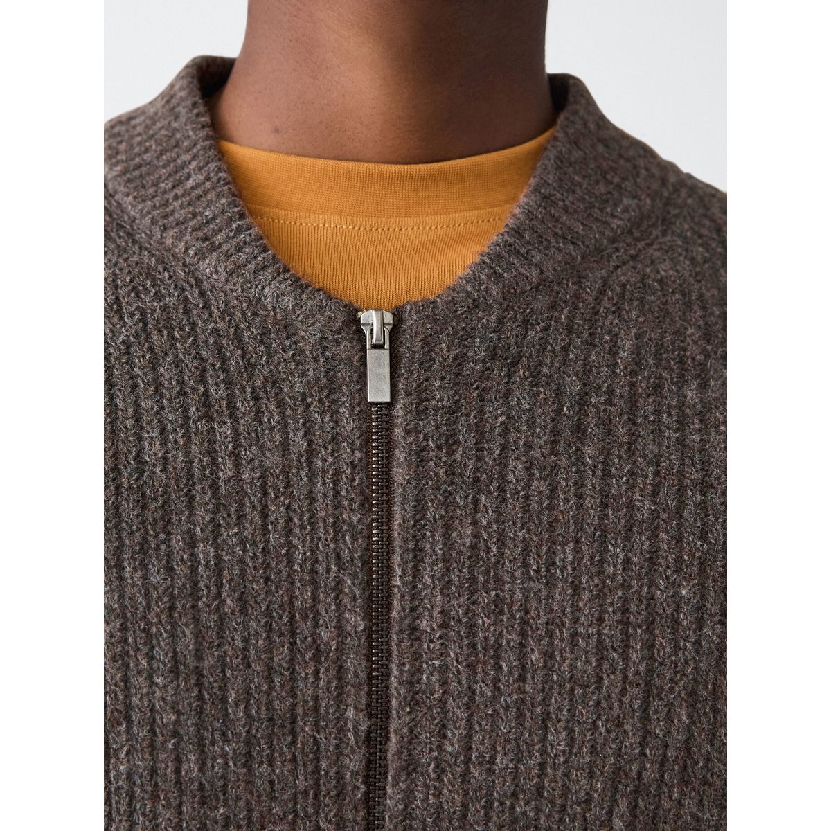 Cardigan zippé côtelé décontractée en laine marron, NEXT