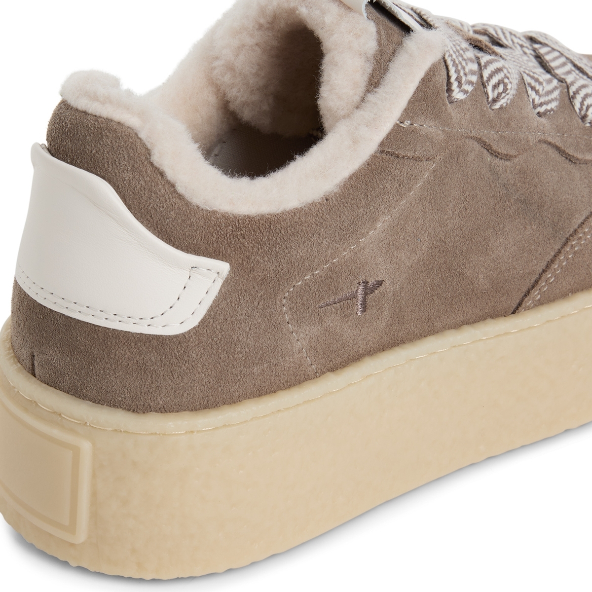 Basket en cuir marron taupe, TAMARIS
