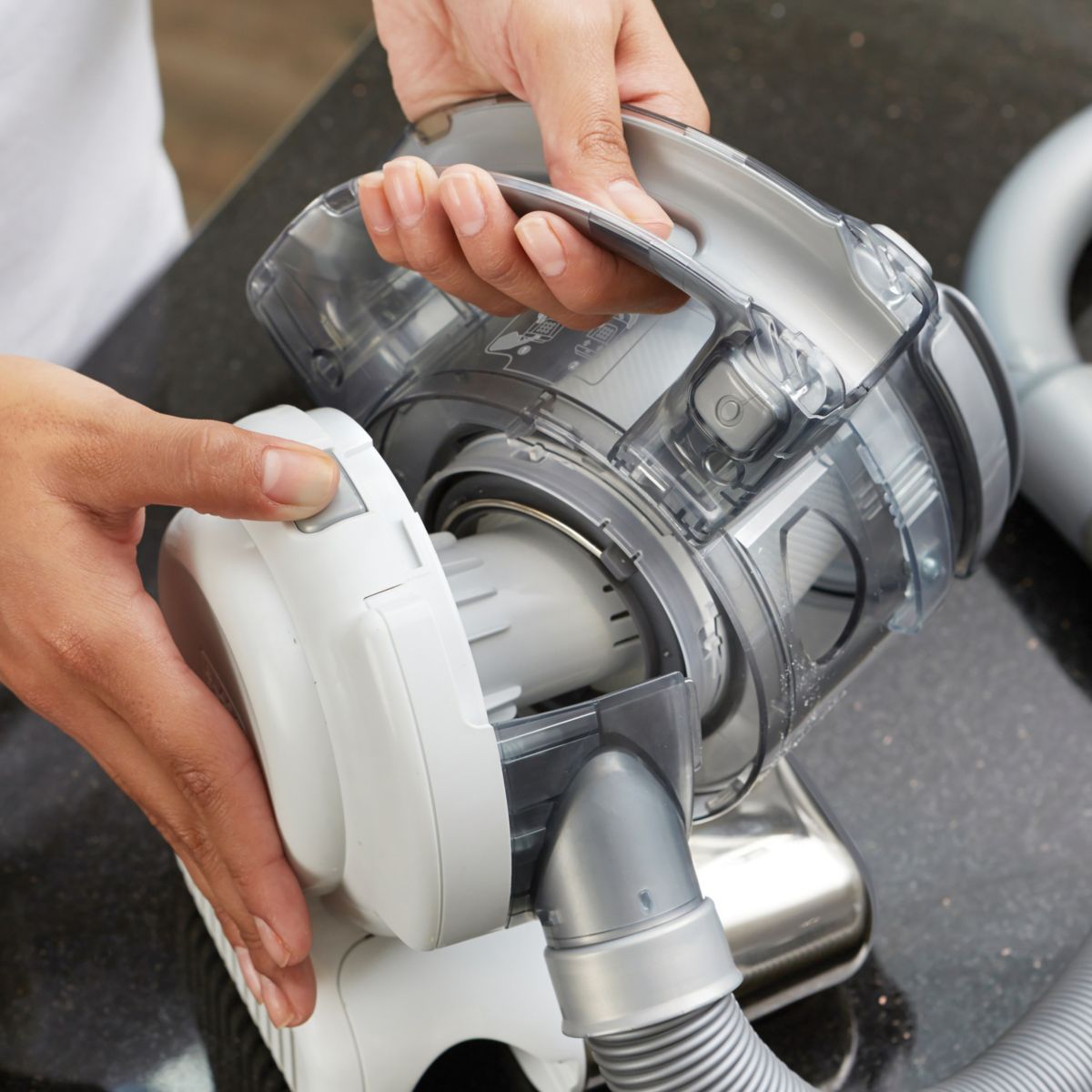 Aspirateur main PD1820L gris, BLACK & DECKER