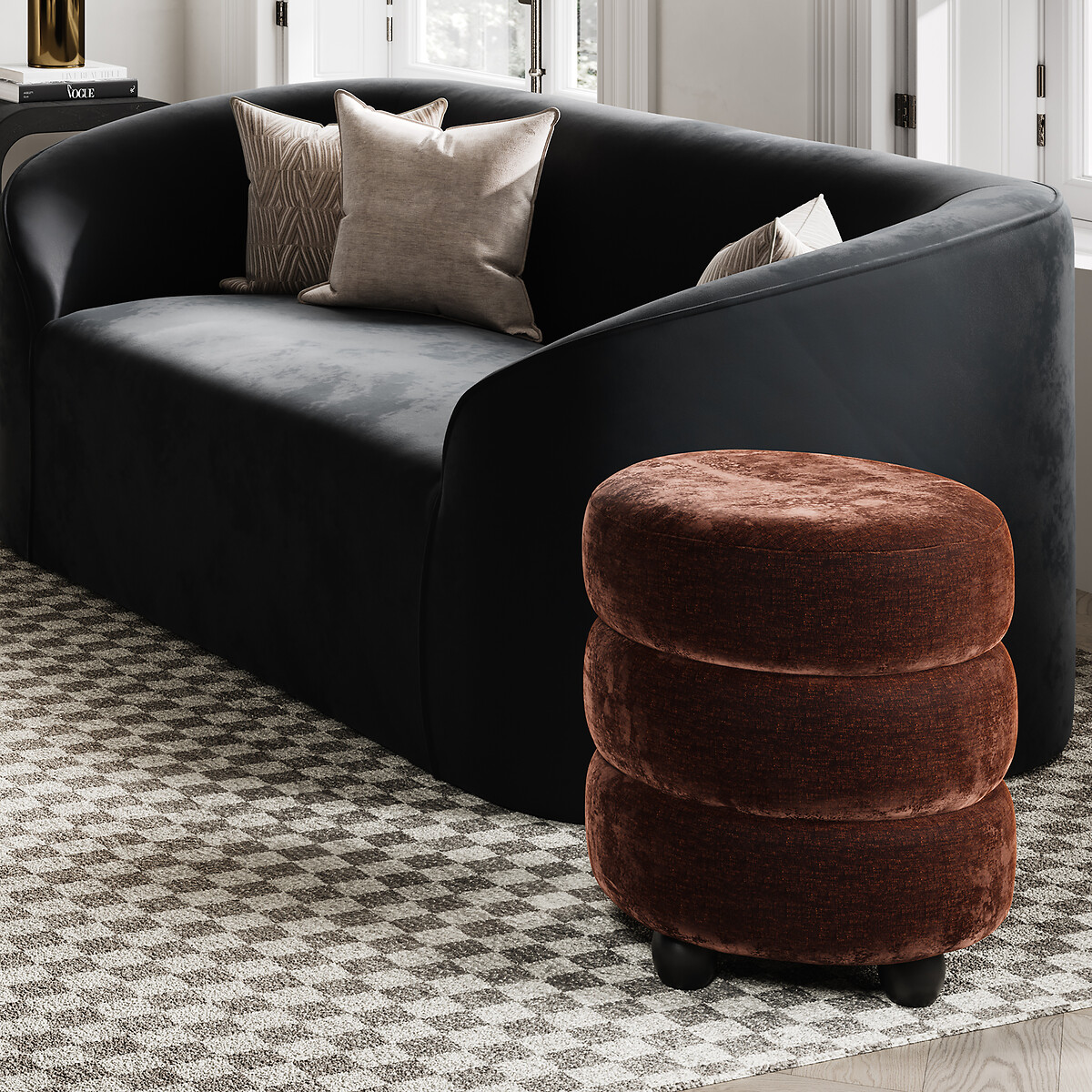 Elettra Sculptural Velvet Chenille Pouffe chocolate, ÉDITÉ