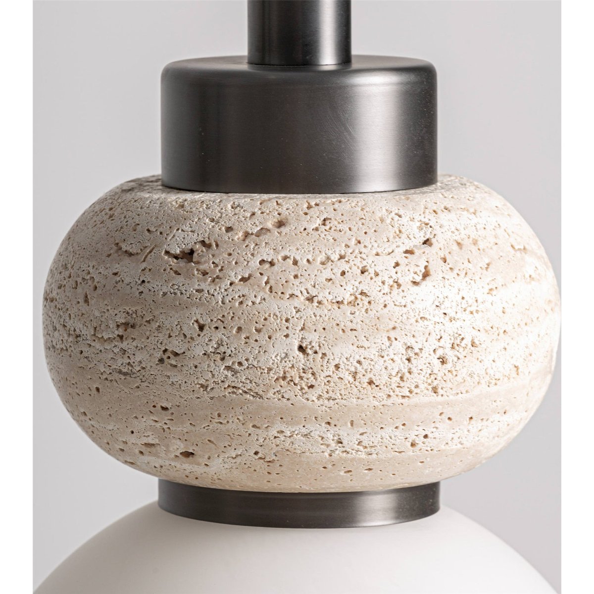 Suspension contemporaine en marbre et verre blanc opale beige marbré et argent mat, RECOLLECTION