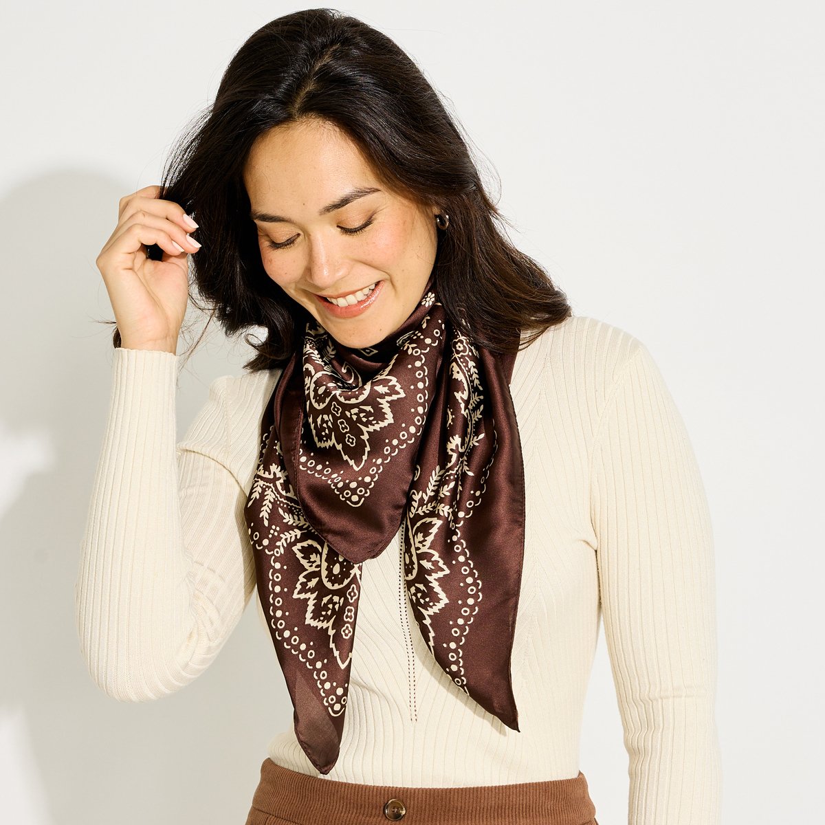 Foulard carré imprimé bandana marron, GRAIN DE MALICE