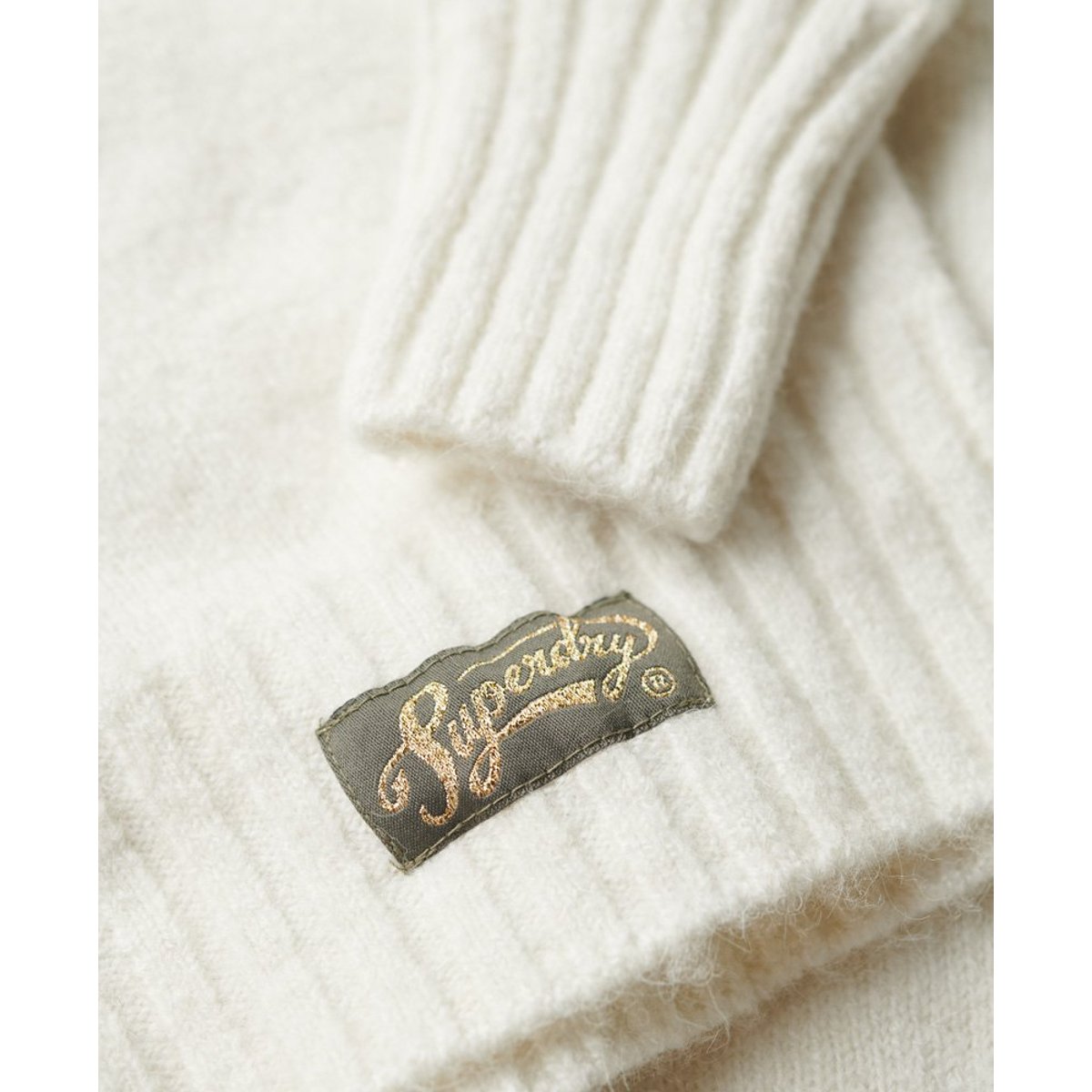 Pull en maille côtelée Essential écru, SUPERDRY