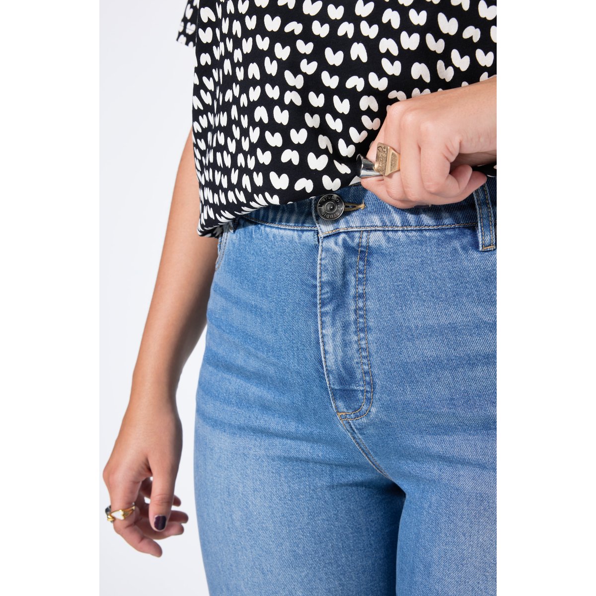 Jean jambe large et taille haute, 5 poches bleu jean, STUDIO UNTOLD