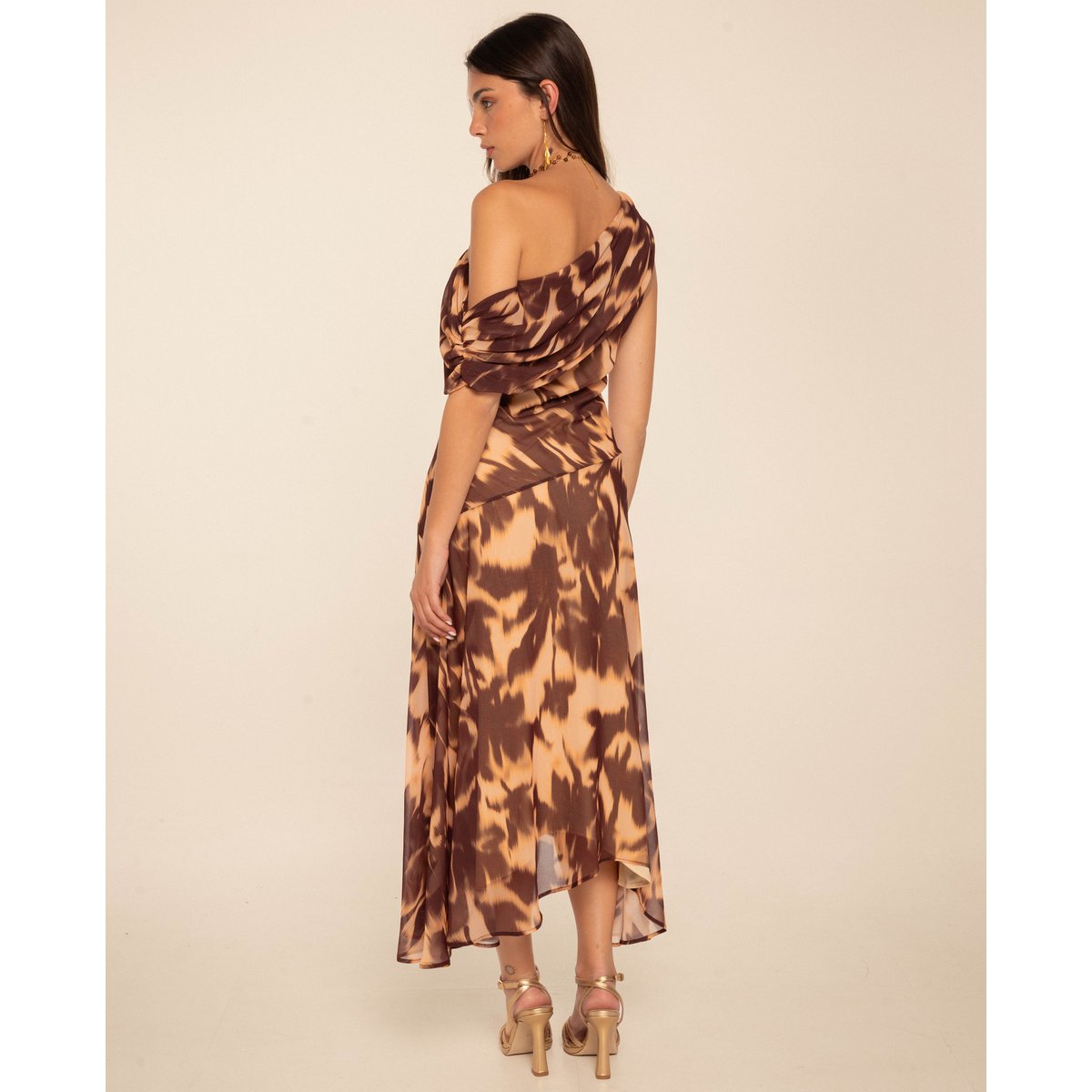 Robe en mousseline asymétrique à imprimé aquarelle et manche froncée marron, THE-ARE