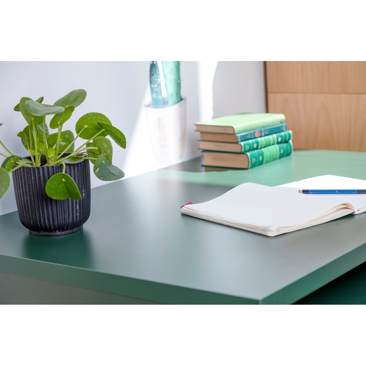 Bureau avec rangement MORRISON vert cèdre, REALLY NICE THINGS