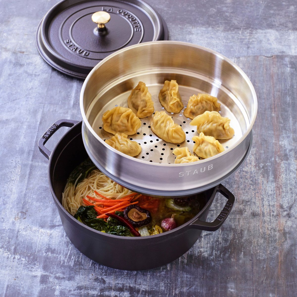 Cocotte avec panier vapeur 26 cm, Rond(e), Noir mat, Fonte noir mat, STAUB
