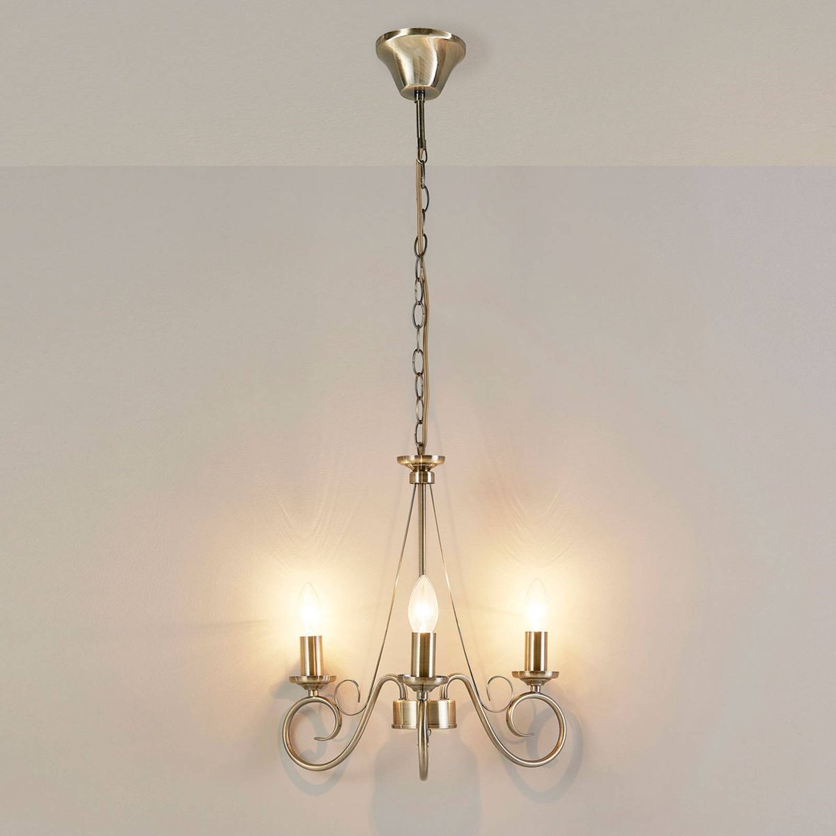 Lustre en métal antique, Marnia laiton ancien, LINDBY