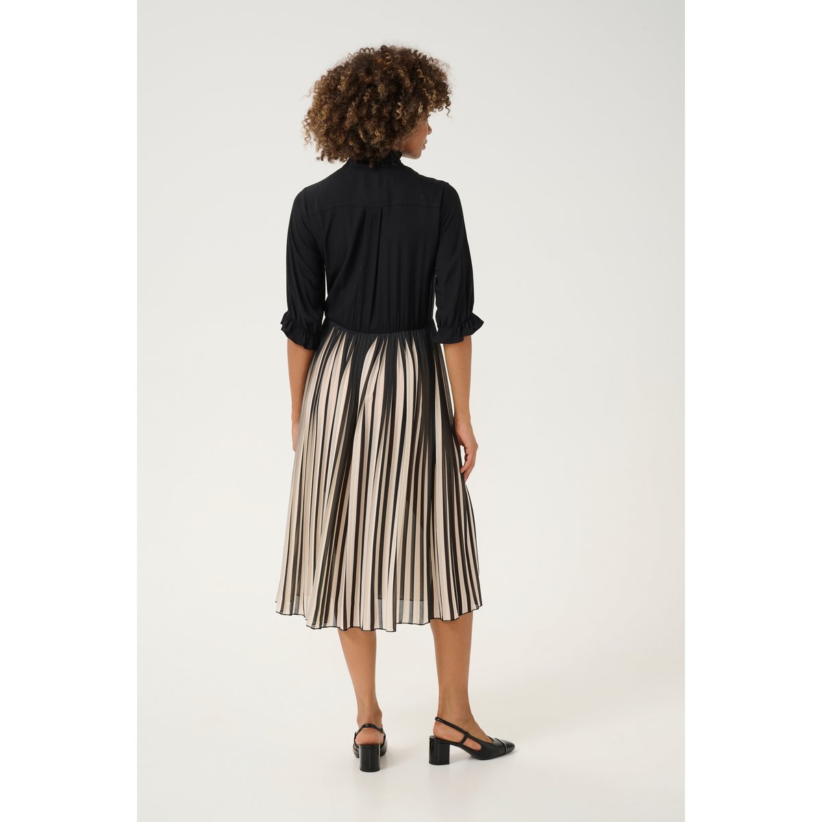 Robe noir, CULTURE