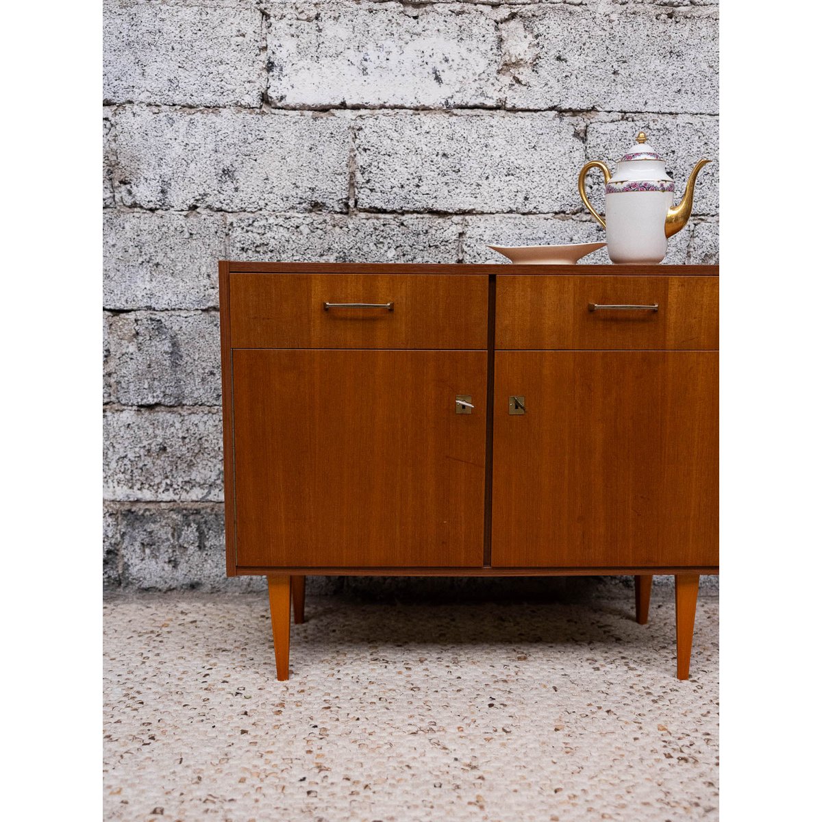 Très mignonne commode Olga N°1050 - Bon état marron, DEBONGOUT