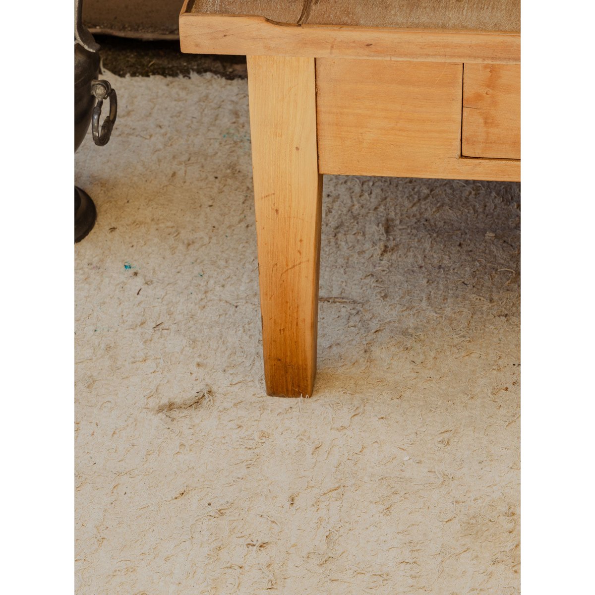 Table basse en bois Léonie N°1057 - Bon état bois clair, DEBONGOUT