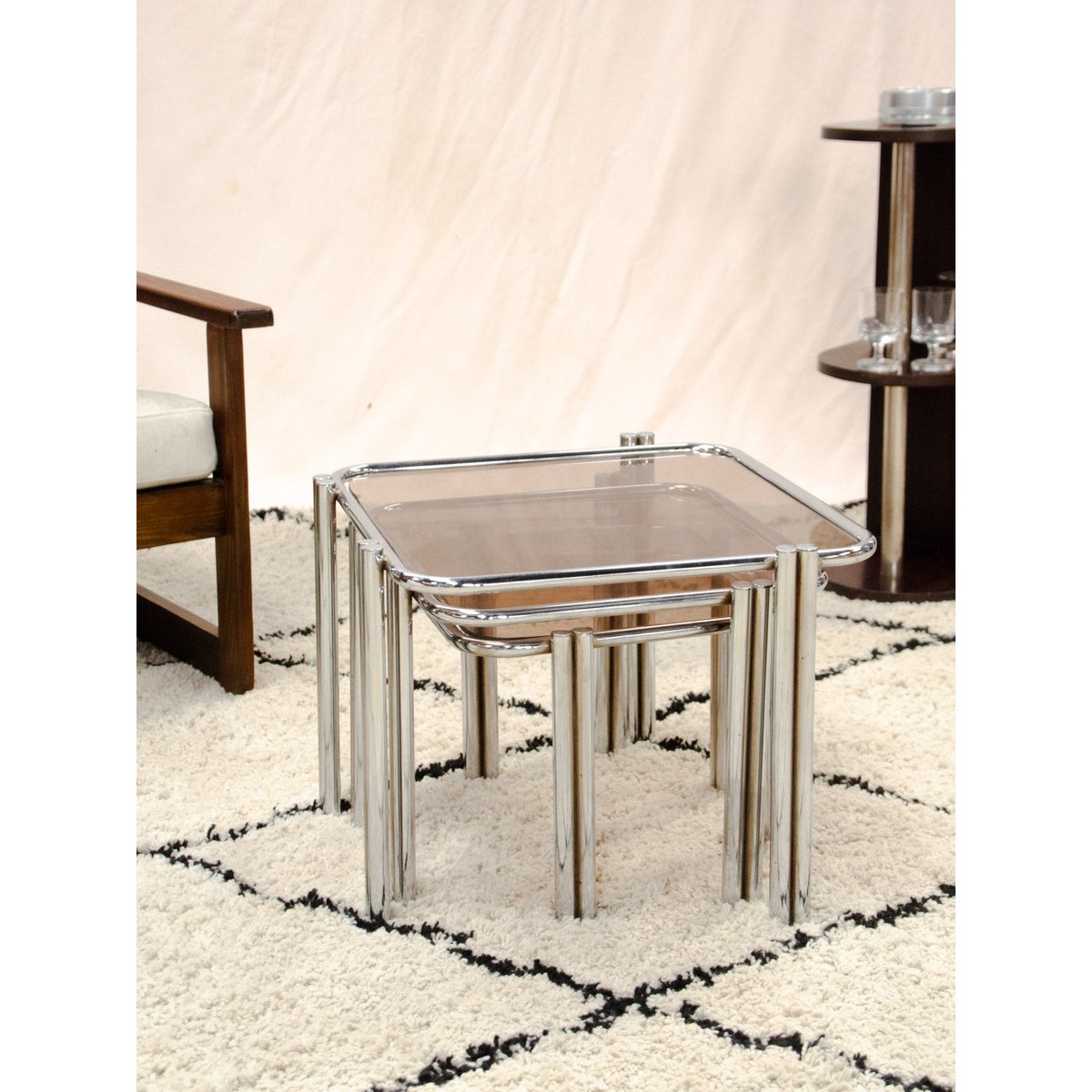 Tables gigogne en métal chromé Barbara N°227 - Bon état fumé, DEBONGOUT