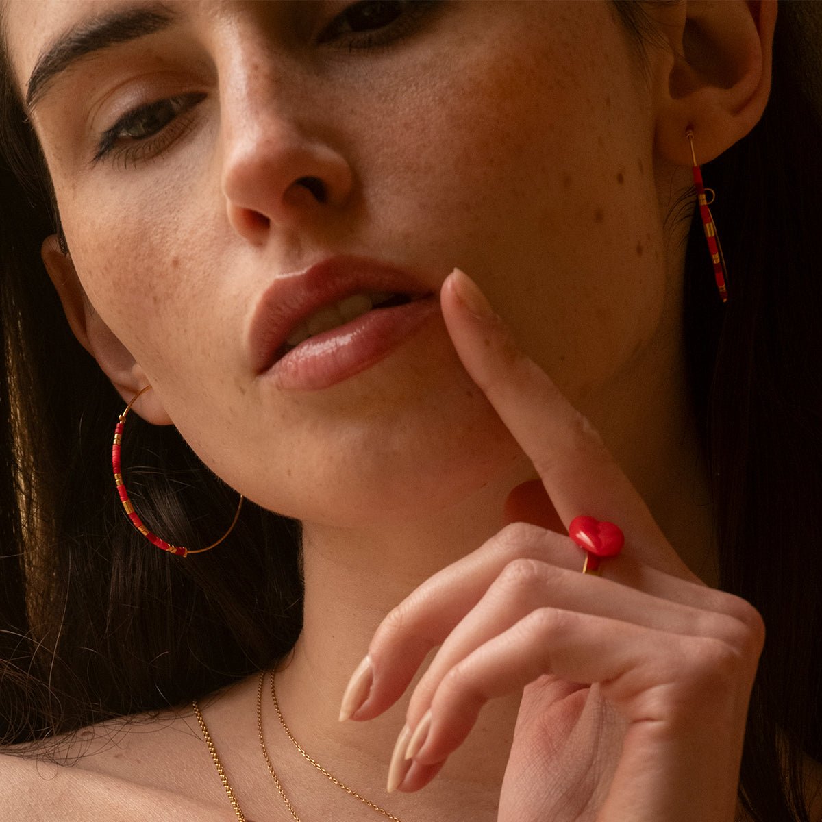 Bague plaqué or - kiss me rouge, CAROLINE NAJMAN