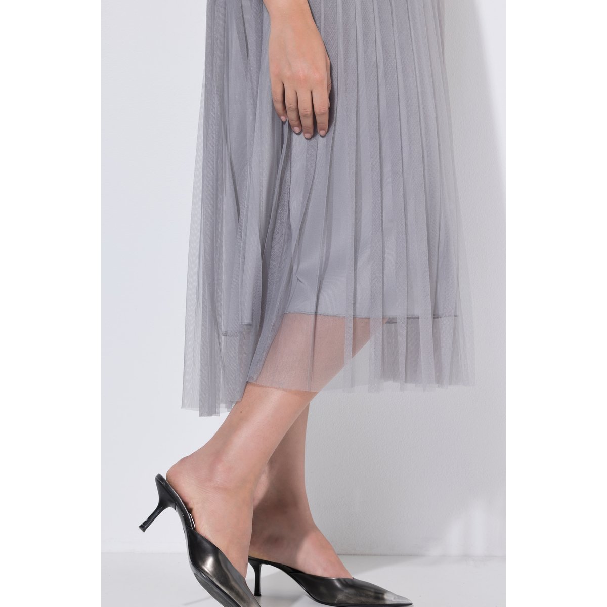 Robe midi, jupe plissée et décolleté rond gris pierre, ULLA POPKEN
