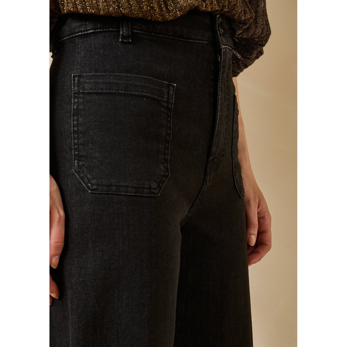 Jean flare taille haute en coton biologique noir, LA FEE MARABOUTEE