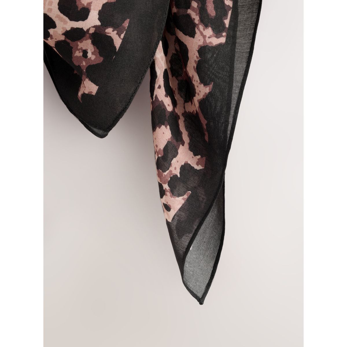 Foulard carré en satin imprimé léopard, NEXT