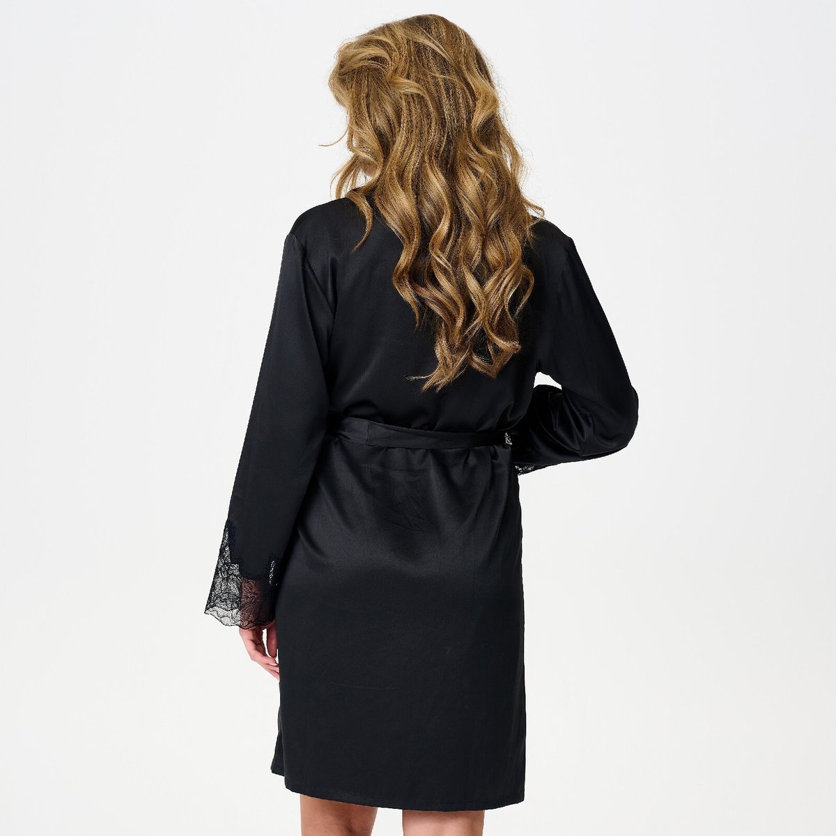 Kimono noir, LINGADORE