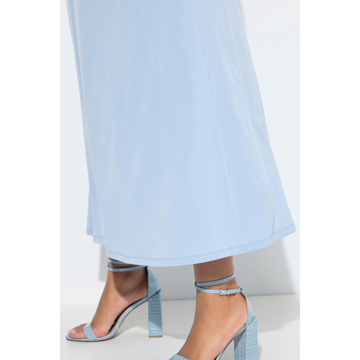 Robe maxi en jersey sans manches. bleu fumé, ULLA POPKEN