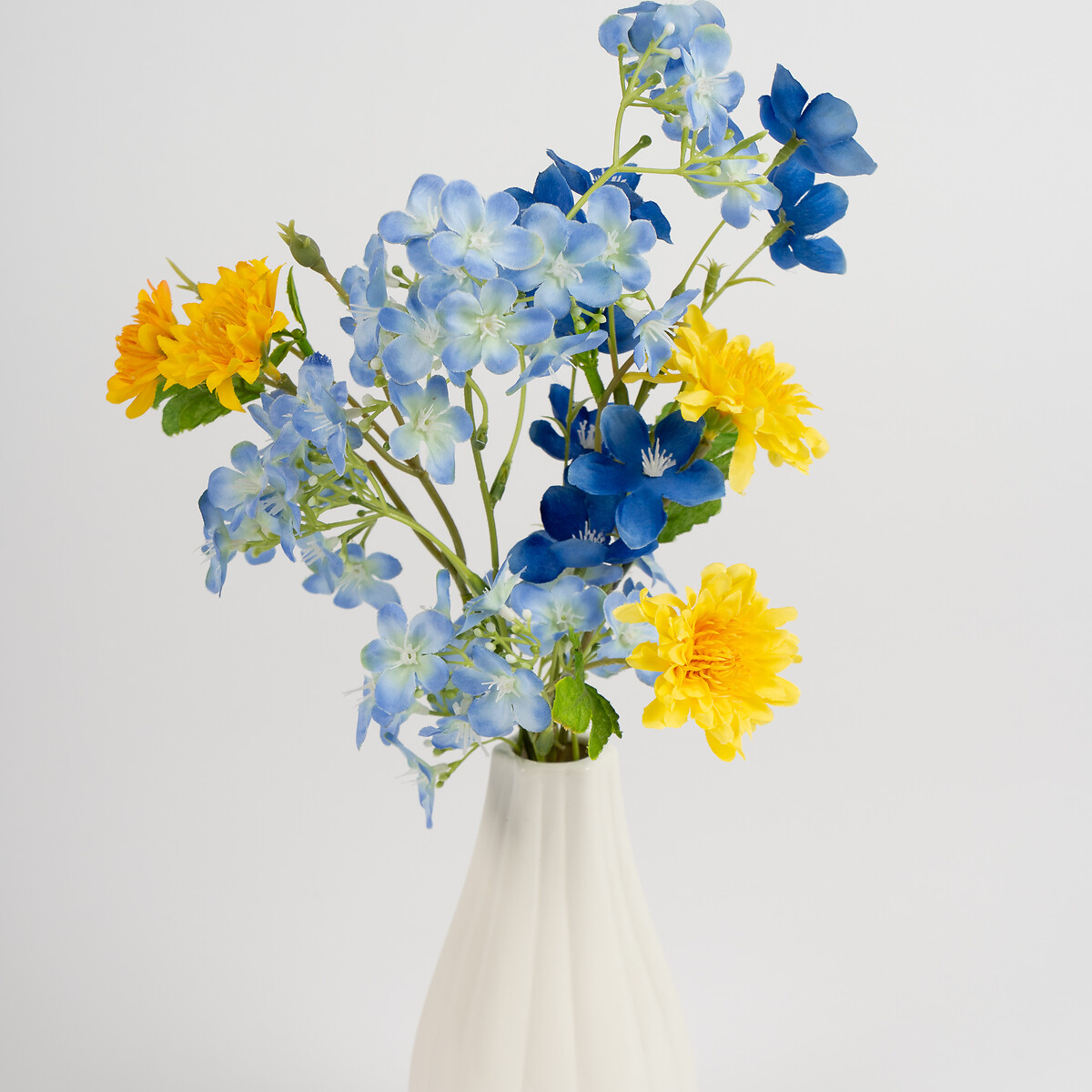 40cm Blue & Yellow Floral Arrangement yellow, SO'HOME