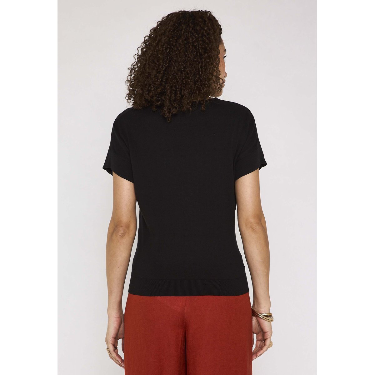 Top en maille cotelée PRETTY noir, Maison 123