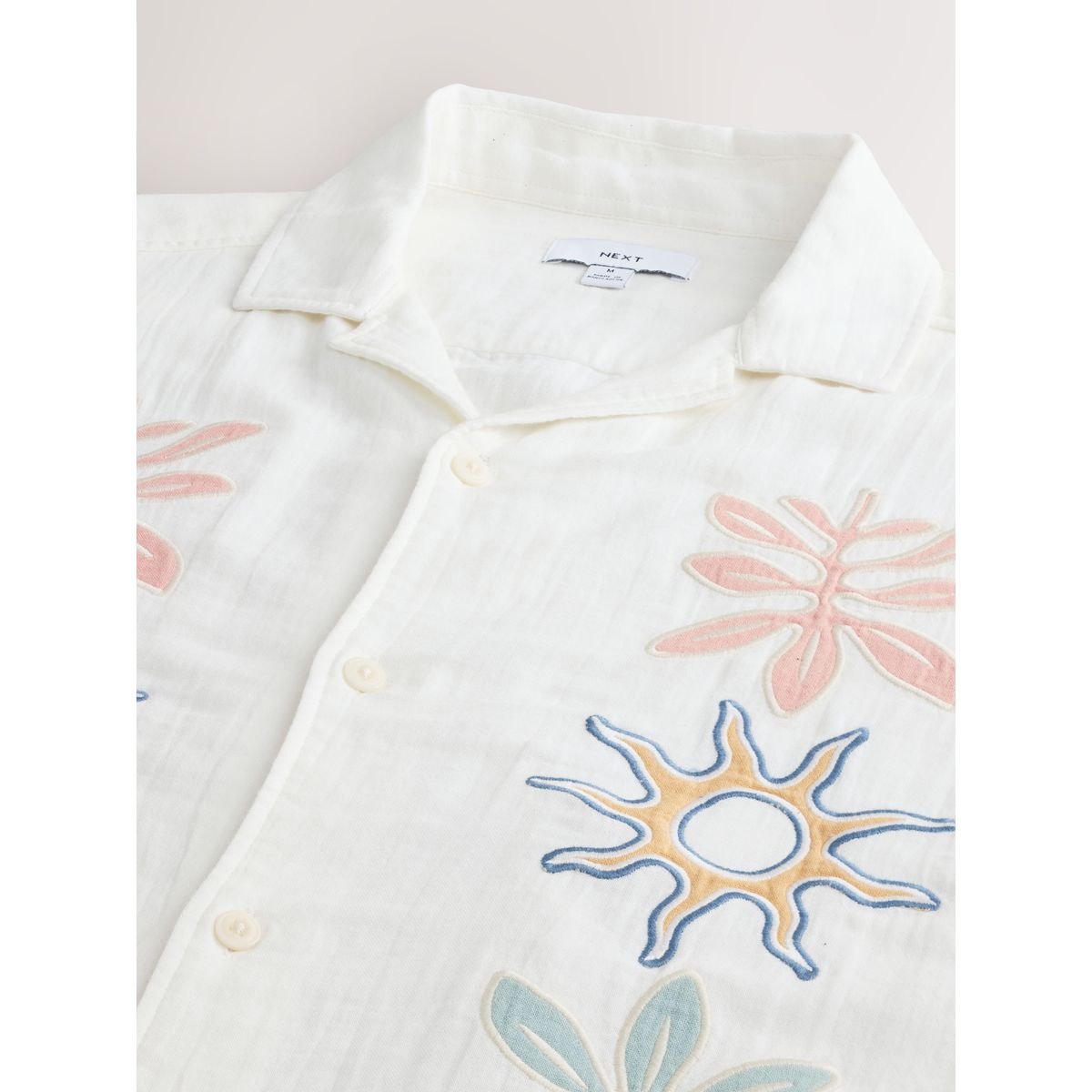 Chemise en étamine brodée à manches courtes blanc, NEXT