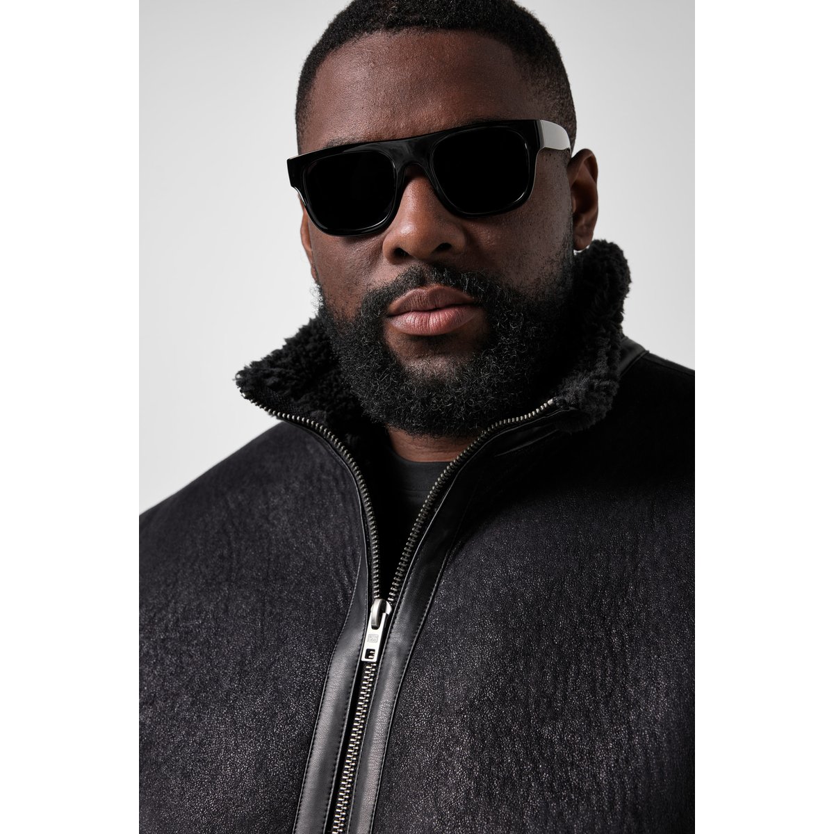 Veste végane aspect cuir noir, STHUGE