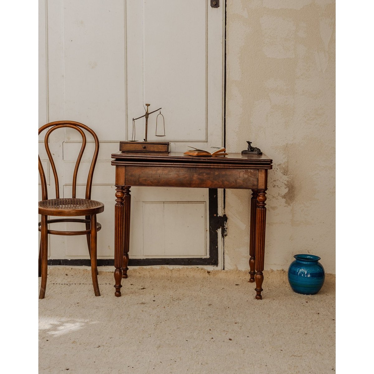 Table de jeu en acajou Francine N°849 - Bon état bois foncé, DEBONGOUT