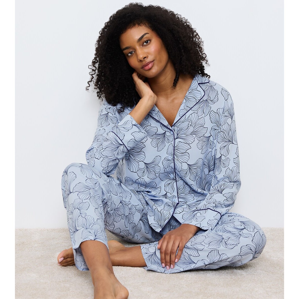 Boyfriend Fit Long Pyjamas floral print on a blue background , TRIUMPH