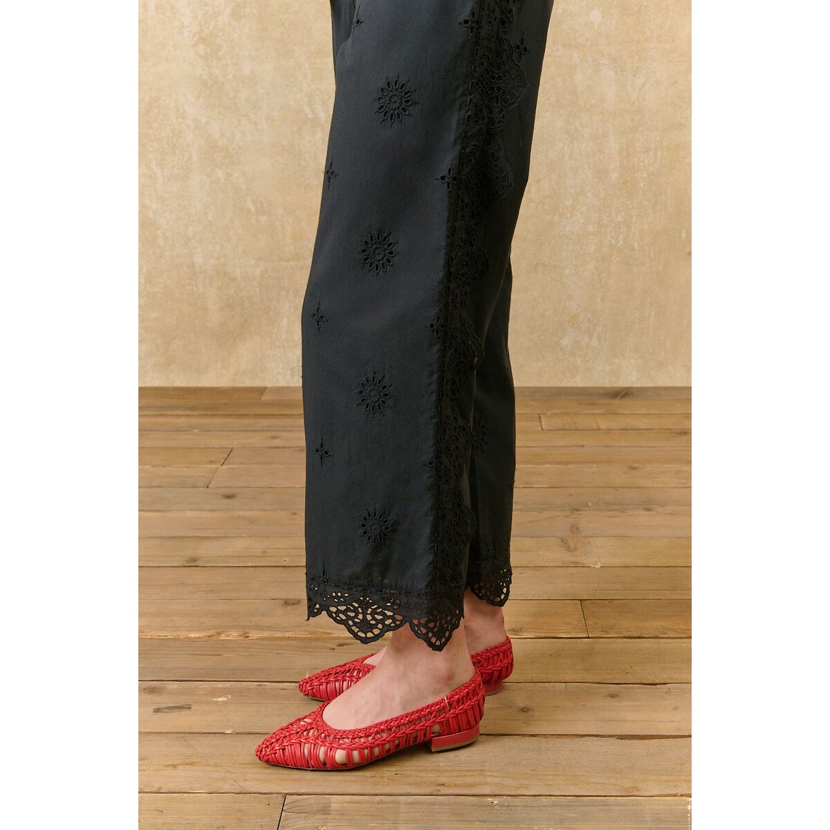 Pantaloni dritti ricamati, ABUELA nero , LOUISE MISHA