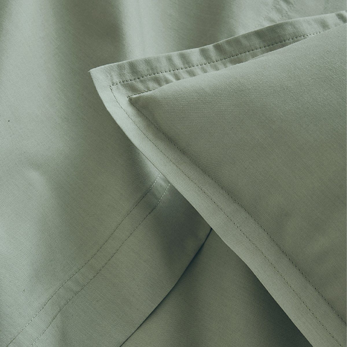 Drap housse uni en percale de coton, tête et pied relevables, bonnet de 30cm, PREMIÈRE vert sauge, ESSIX
