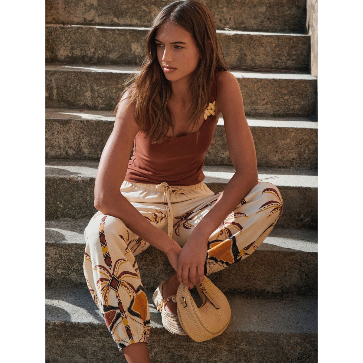 Pantalon bouffant en lin mélangé imprimé palmier beige, NEXT