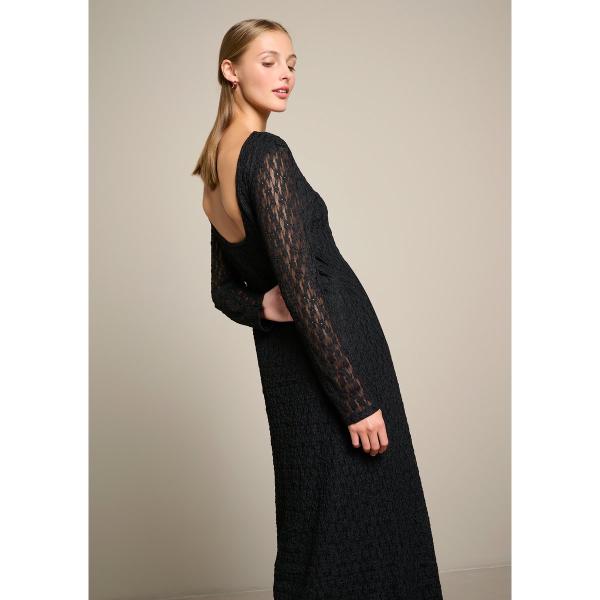 Robe maxi en dentelle dos ouvert noir, LOLALIZA
