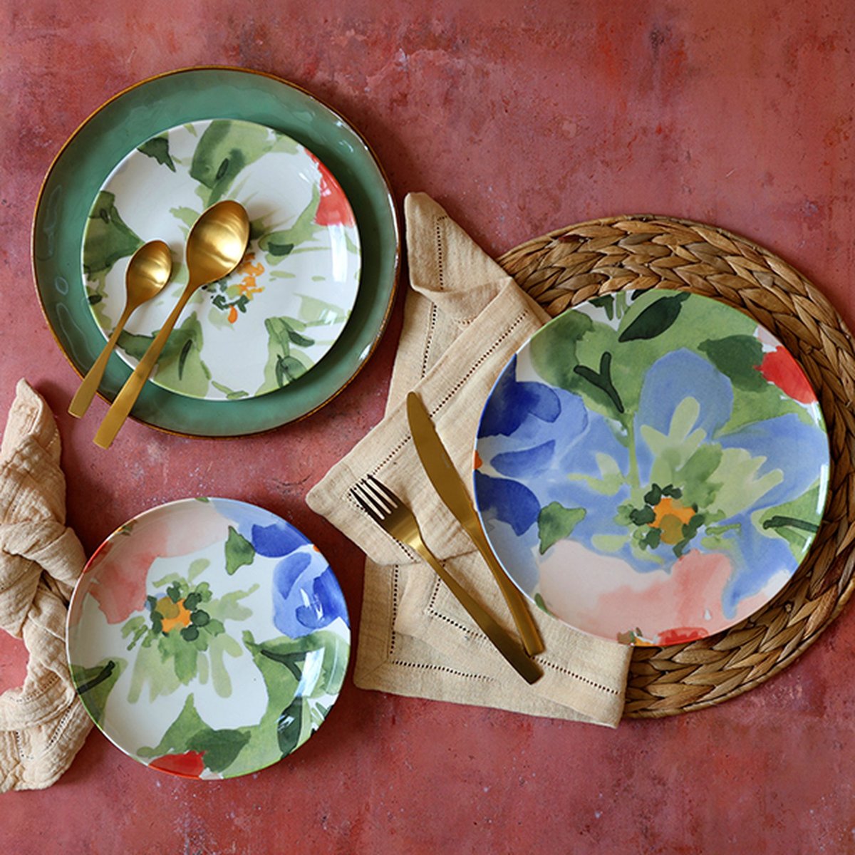 Service de table 36 pièces en porcelaine, FLORALUX multicolore, NOVASTYL