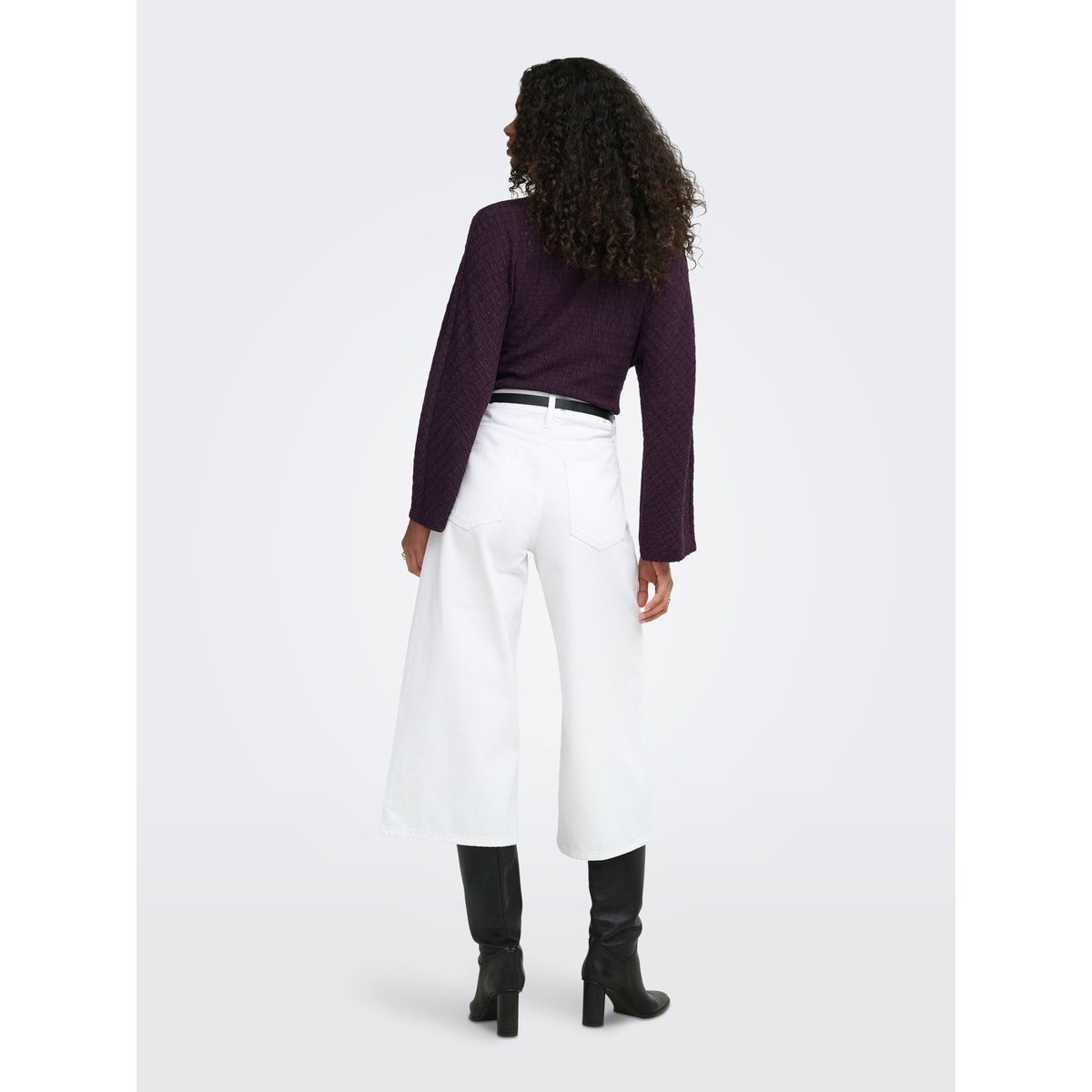 Top plum perfect, ONLY