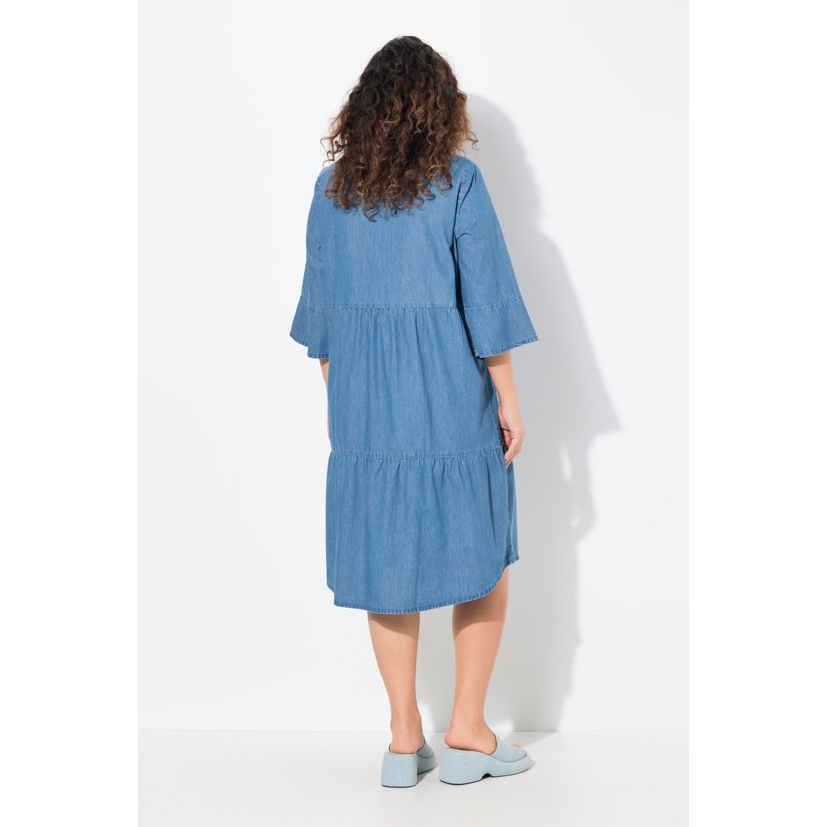 Robe à volants bleu jean, ULLA POPKEN