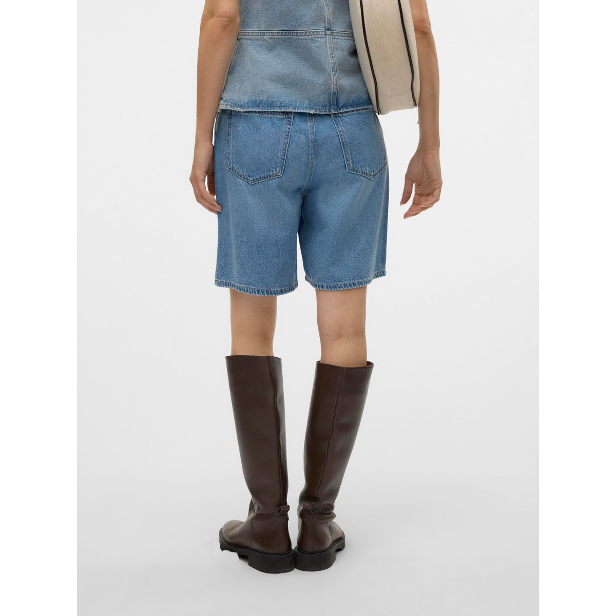 Short En Denim light blue denim, VERO MODA