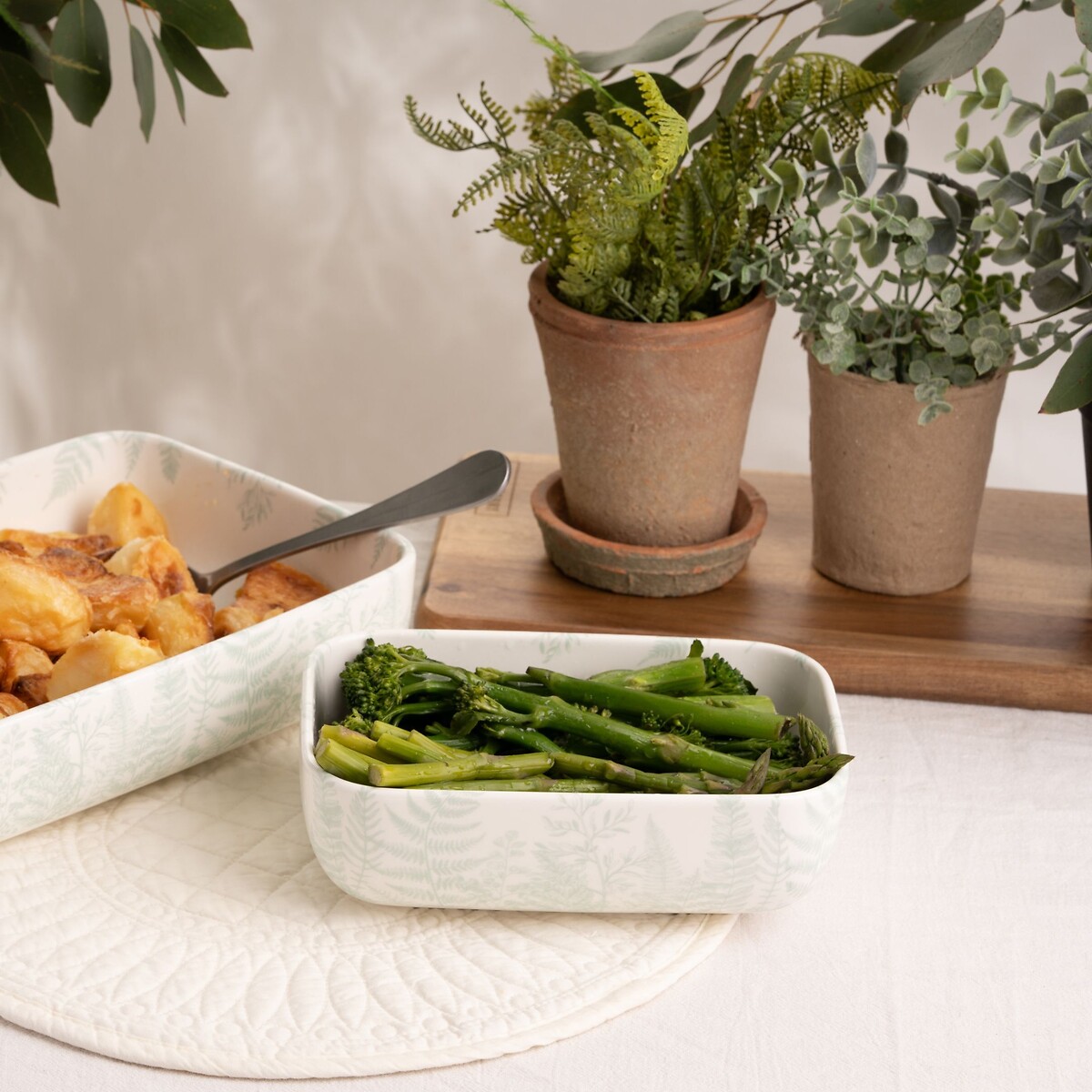19cm Signature Botanical Roasting Dish green, MARY BERRY