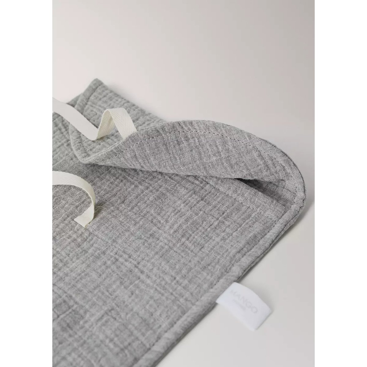 Trousse de toilette enfant en gaze de coton gris, MANGO HOME